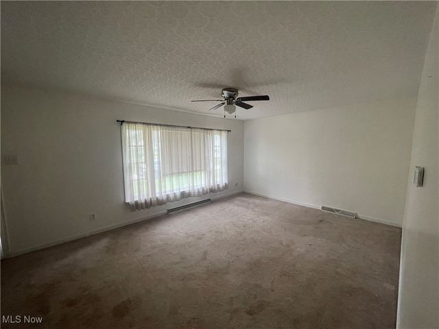 6161 Lily Lane SE, Amsterdam, OH 43903