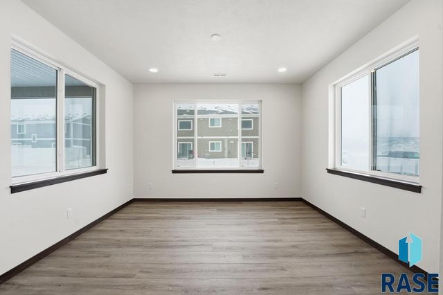 6700 W Belgrave Trl Trail, Sioux Falls, SD 57106