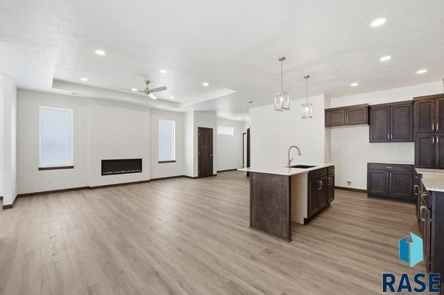 6700 W Belgrave Trl Trail, Sioux Falls, SD 57106