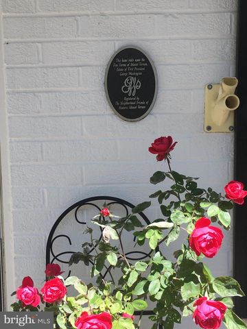 8705 YARDLEY DR, Alexandria, VA 22308