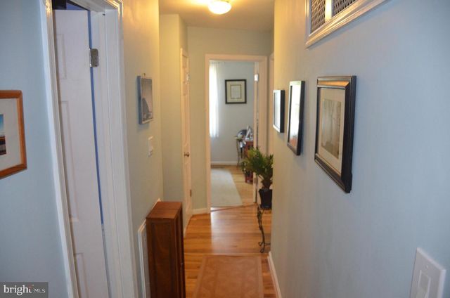 8705 YARDLEY DR, Alexandria, VA 22308