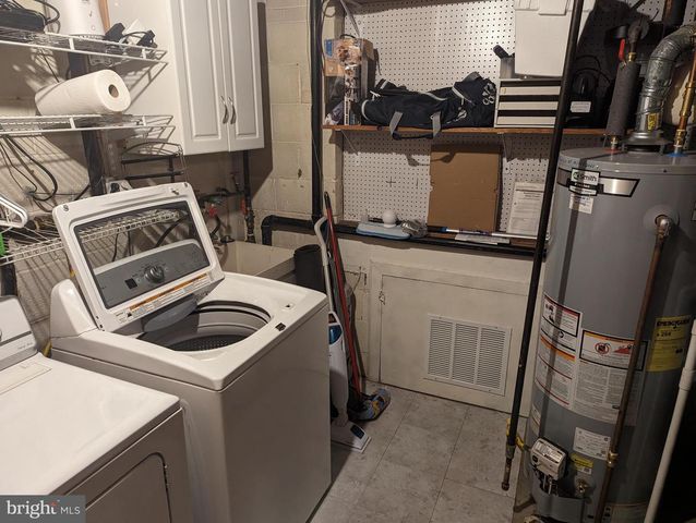 8705 YARDLEY DR, Alexandria, VA 22308