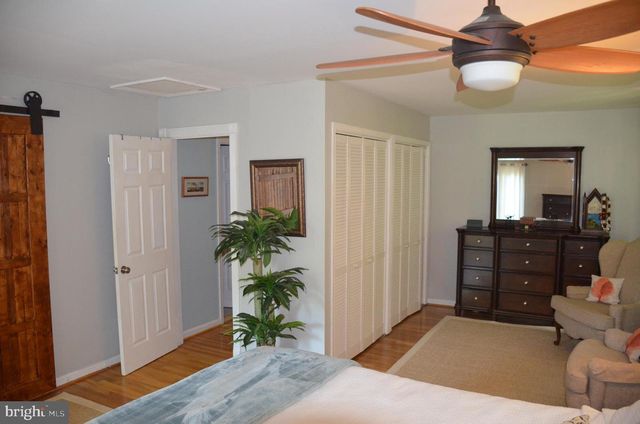 8705 YARDLEY DR, Alexandria, VA 22308