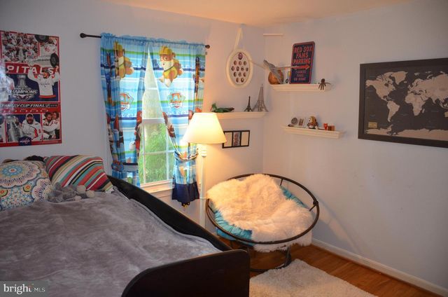 8705 YARDLEY DR, Alexandria, VA 22308