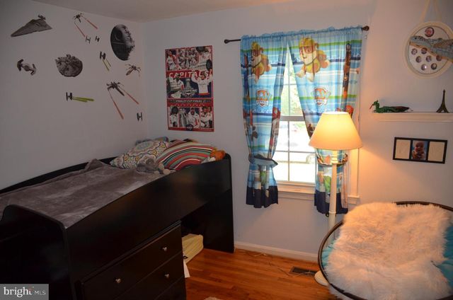 8705 YARDLEY DR, Alexandria, VA 22308