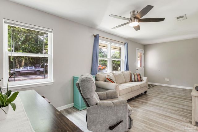 520 Selina St, Pensacola, FL 32503