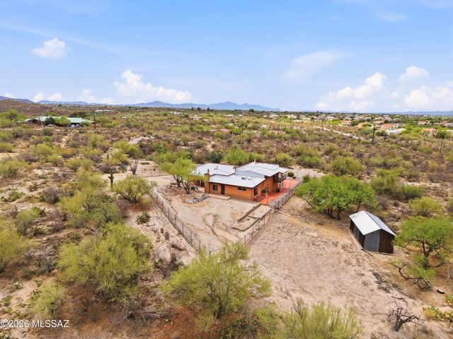 11155 E Saint James Road, Tucson, AZ 85748