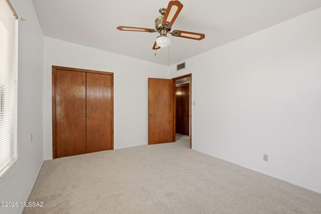 11155 E Saint James Road, Tucson, AZ 85748