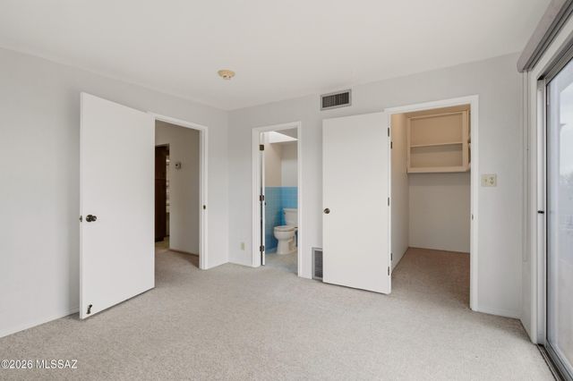 11155 E Saint James Road, Tucson, AZ 85748