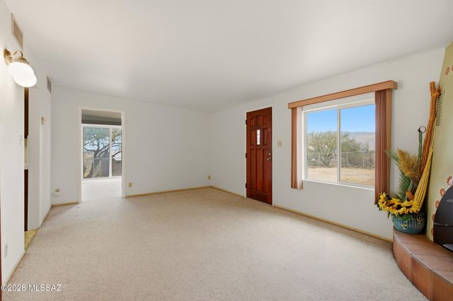 11155 E Saint James Road, Tucson, AZ 85748
