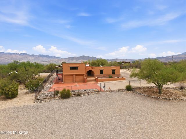11155 E Saint James Road, Tucson, AZ 85748