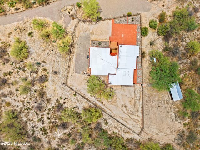11155 E Saint James Road, Tucson, AZ 85748