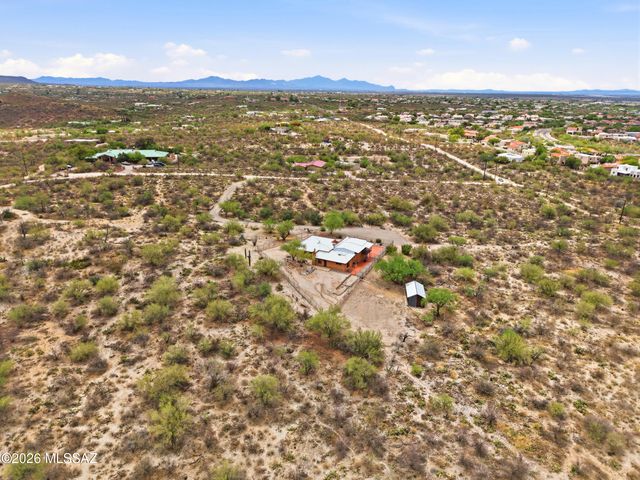 11155 E Saint James Road, Tucson, AZ 85748