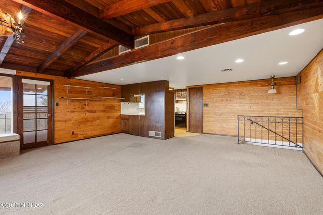 11155 E Saint James Road, Tucson, AZ 85748