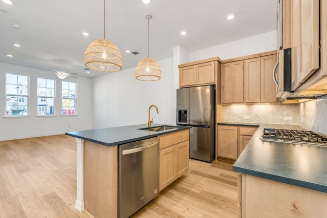 4325 Henderson Avenue, North Richland Hills, TX 76180