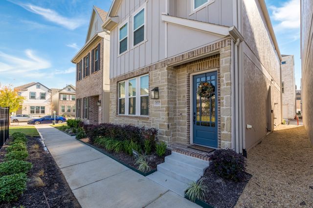 4325 Henderson Avenue, North Richland Hills, TX 76180