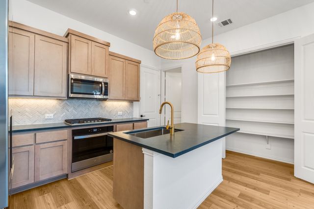 4325 Henderson Avenue, North Richland Hills, TX 76180