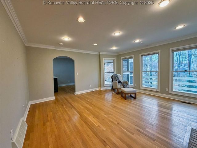 13 Cottonwood Drive, Elkview, WV 25071