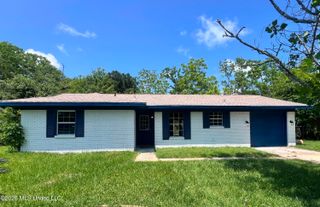 2405 Woolmarket Street, Gulfport, MS 39503