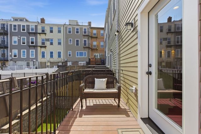 21 Wesley St, Boston, MA 02129