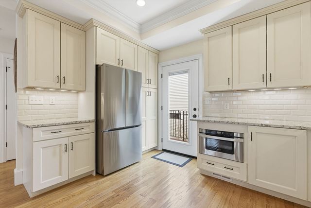 21 Wesley St, Boston, MA 02129