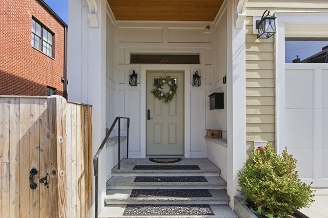 21 Wesley St, Boston, MA 02129
