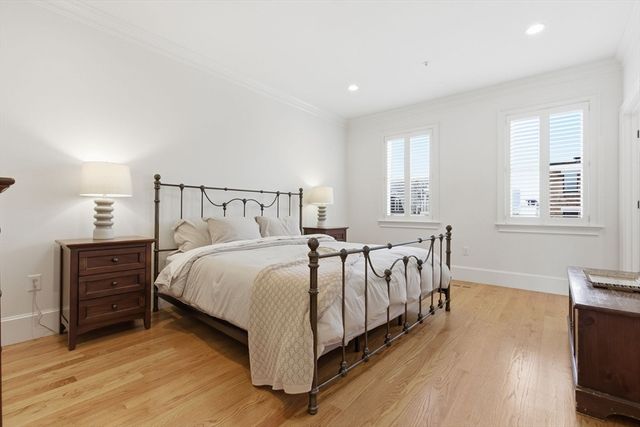 21 Wesley St, Boston, MA 02129