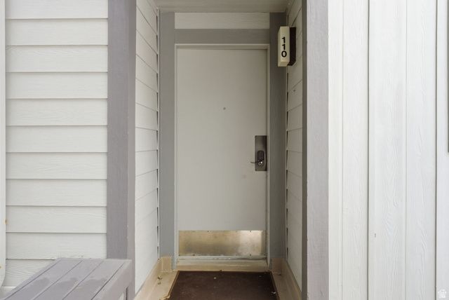 405 SILVER KING DR #110, Park City, UT 84060