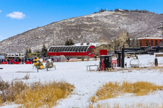 405 SILVER KING DR #110, Park City, UT 84060