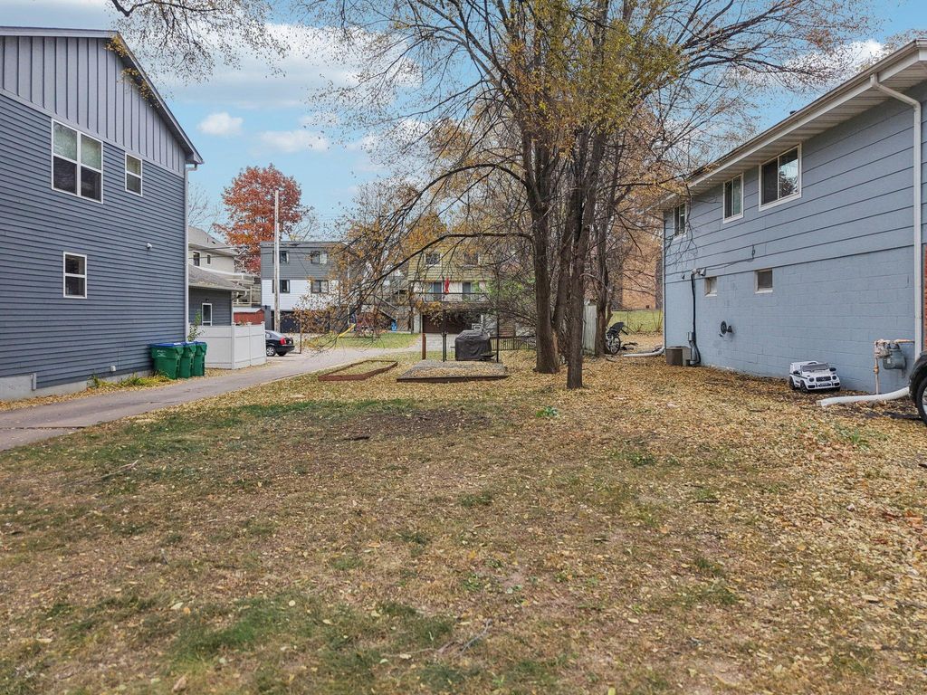 2023 Louisiana Avenue S, Saint Louis Park, MN 55426