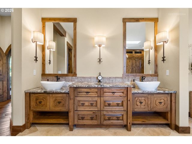 30460 Ne BELL Rd, Newberg, OR 97132