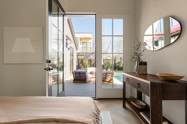 2015 Holland Ave, Austin, TX 78704