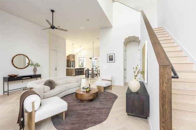 2015 Holland Ave, Austin, TX 78704