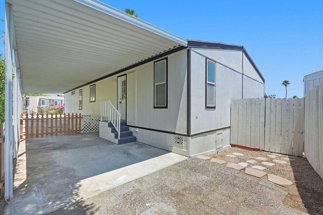 6 Bar D Drive, Palm Desert, CA 92260