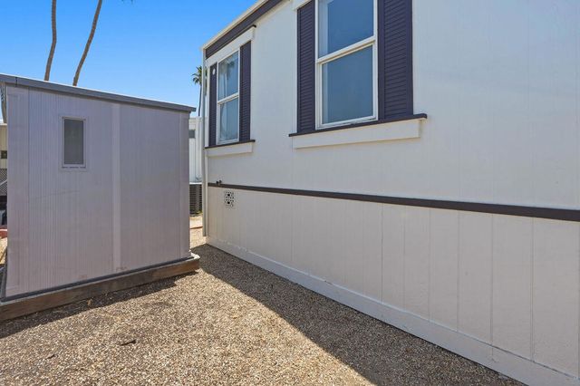 6 Bar D Drive, Palm Desert, CA 92260
