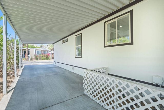 6 Bar D Drive, Palm Desert, CA 92260