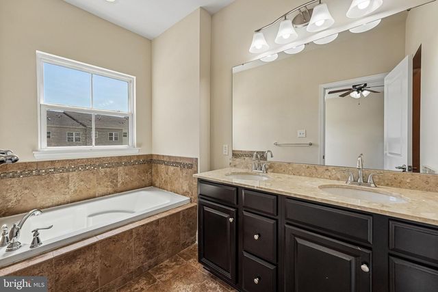 217 QUARRY POINT RD, Malvern, PA 19355