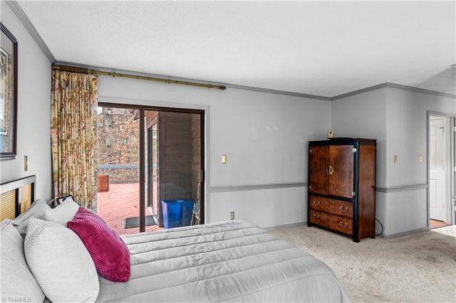 224 Forest Brook Drive, Winston-salem, NC 27106