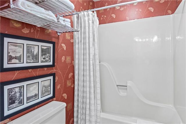 224 Forest Brook Drive, Winston-salem, NC 27106