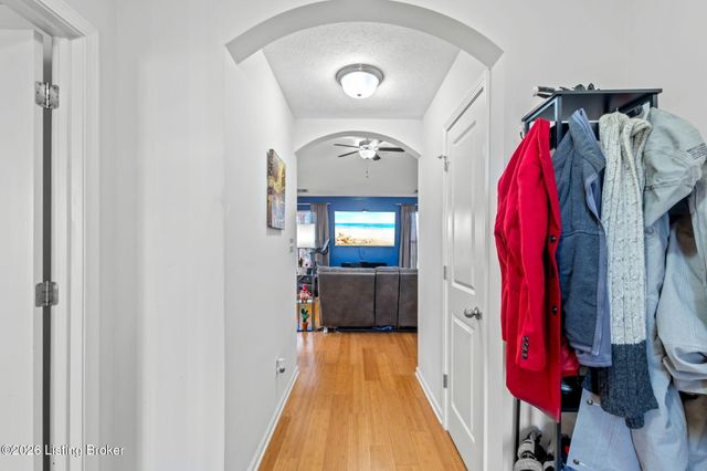 508 Gentry Crossings Blvd, Mt Washington, KY 40047