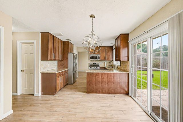 18015 Sagecroft Drive, Houston, TX 77084