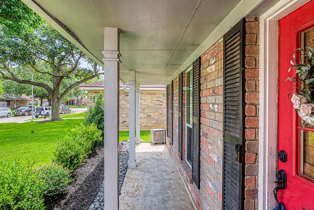 18015 Sagecroft Drive, Houston, TX 77084