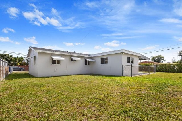 101 NE 195th Street, Miami, FL 33179