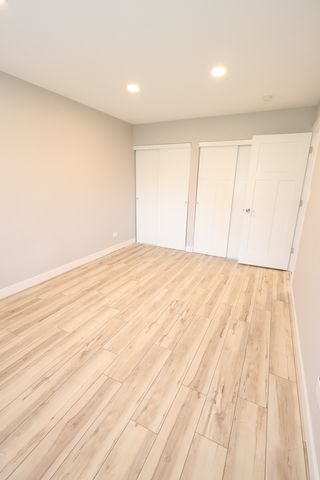 840 W College Boulevard 102, Addison, IL 60101