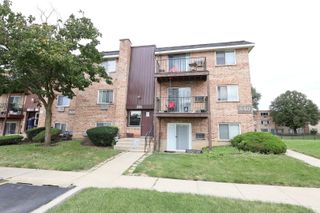 840 W College Boulevard 102, Addison, IL 60101