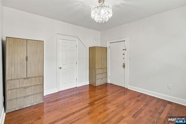 507 Beardsley Avenue, Bloomfield, NJ 07003