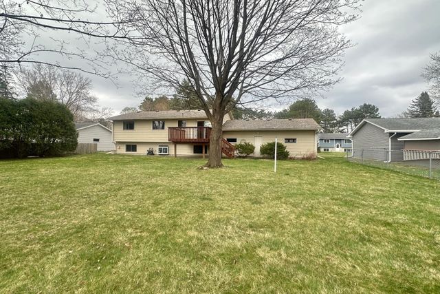 4609 Carolyn Lane, White Bear Lake, MN 55110