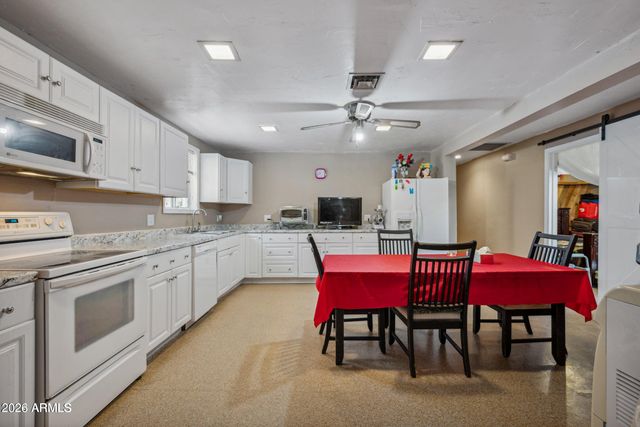 39865 NEBRASKA Place, Salome, AZ 85348