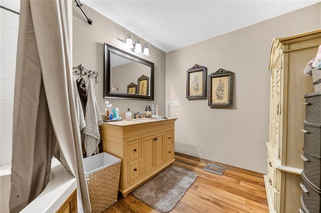 2952 Hutchinson River, Other Nj Counties, NJ 08865