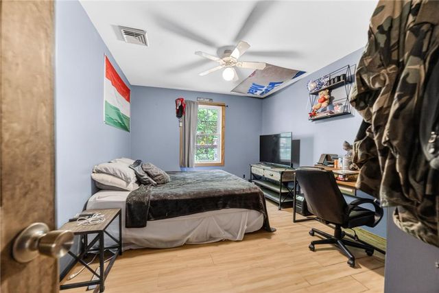 2952 Hutchinson River, Other Nj Counties, NJ 08865
